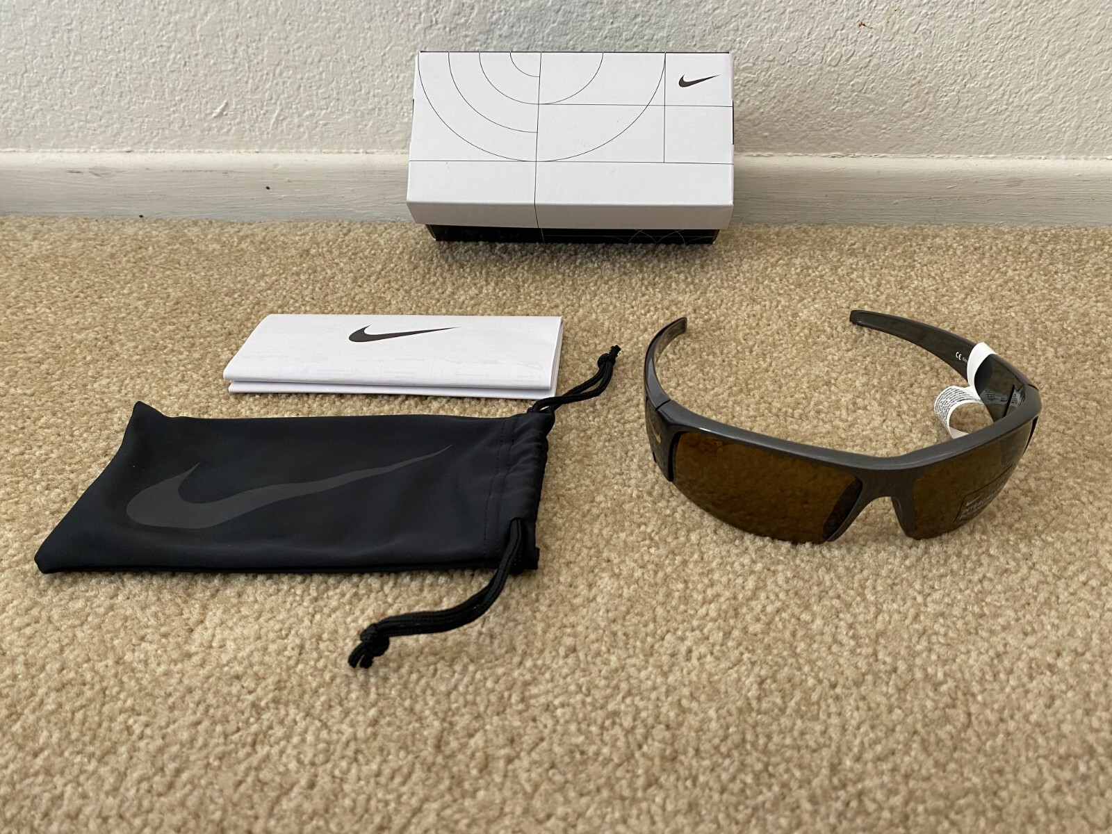 Nike Black Diverge Sunglasses Sport EV0327 Polarized Brown Lens New w/Tags Box