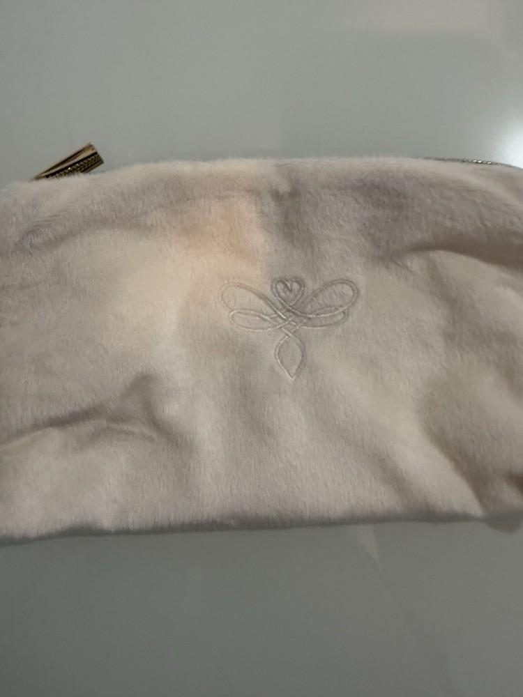 Swaddlebee Ivory Cozy Pouch
