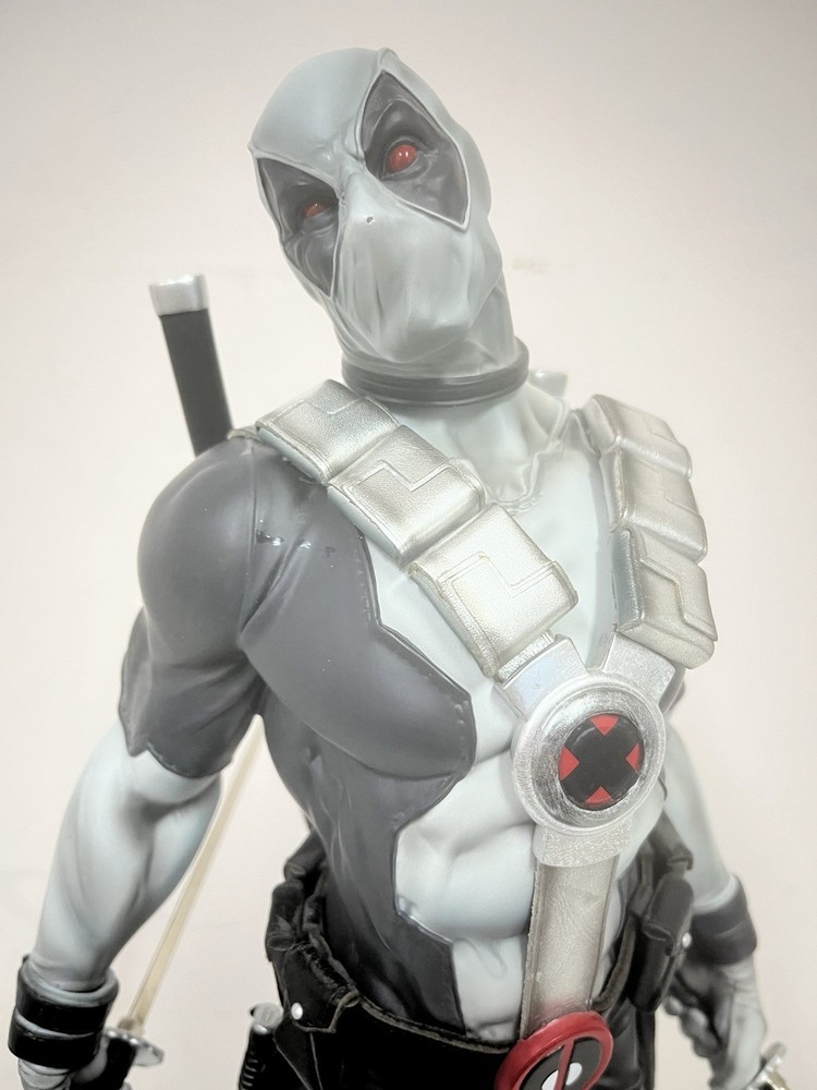 Sideshow DEADPOOL X-FORCE Edition Premium Format Figure Used Condition Pls Read