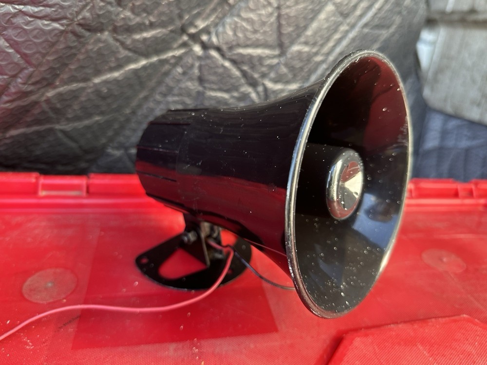 1-Paging Amplifier. 3-Ceiling Speakers 1- Alarm Speaker.