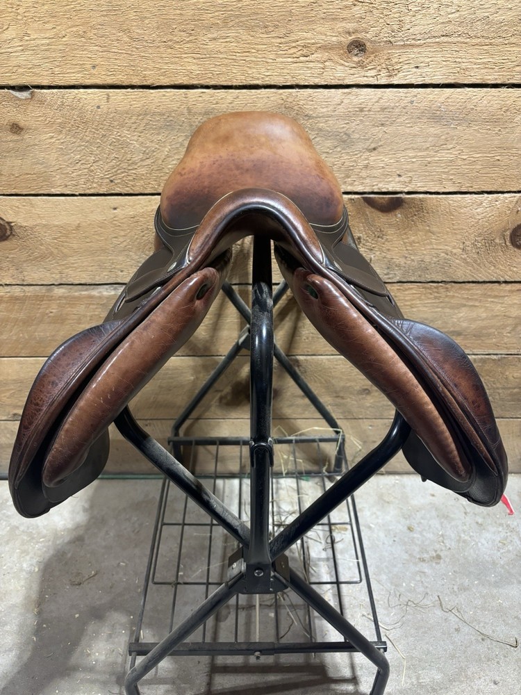 16.5 2005 arc de triomphe Saddle