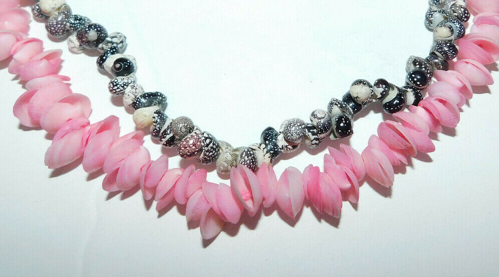 NEAT DOUBLE STRAND SMALL SEASHELL NECKLACE