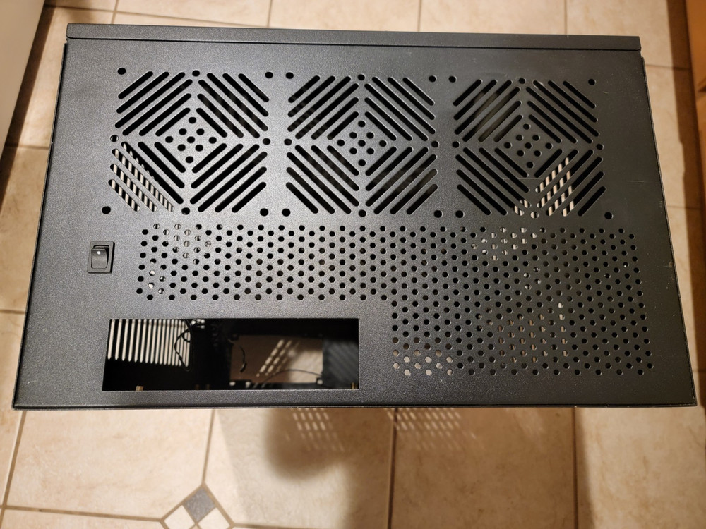 Rosewill 8 GPU Mining Case, AI Server Case, Supports Dual PSU's, 6U Chassis