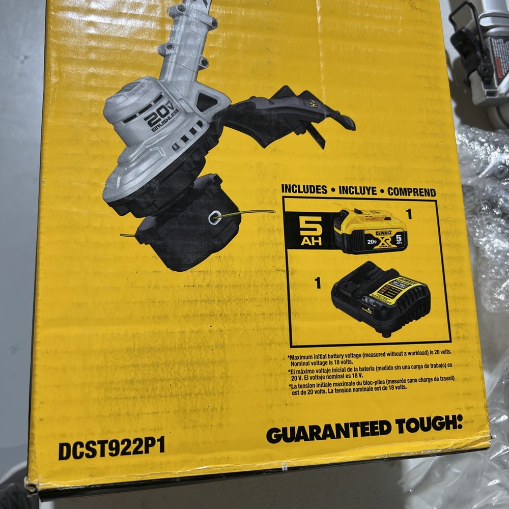 DEWALT DCST922P1 20V MAX 14” Cordless Folding Dual Line String Trimmer Kit
