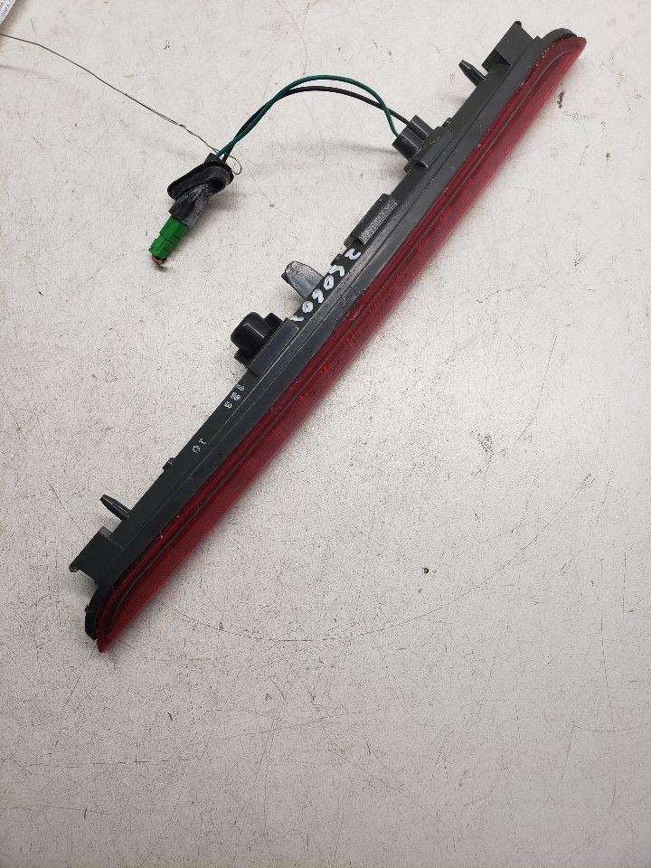 MDX       2010 High Mounted Stop Light 1410101