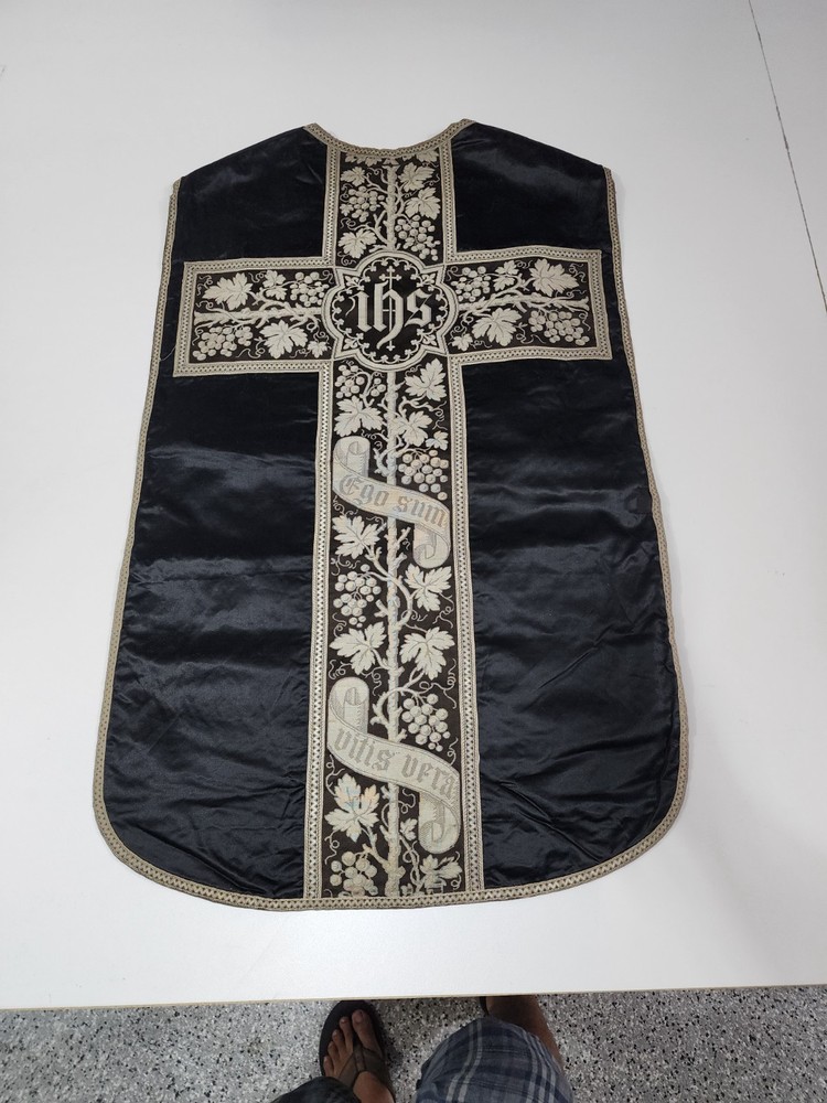 Antique Fiddleback Chasuble