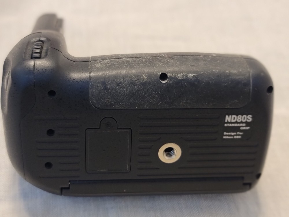 Nikon ND80S Multi Control Battery Pack Grip for D80 DSLR Camera READ!!!