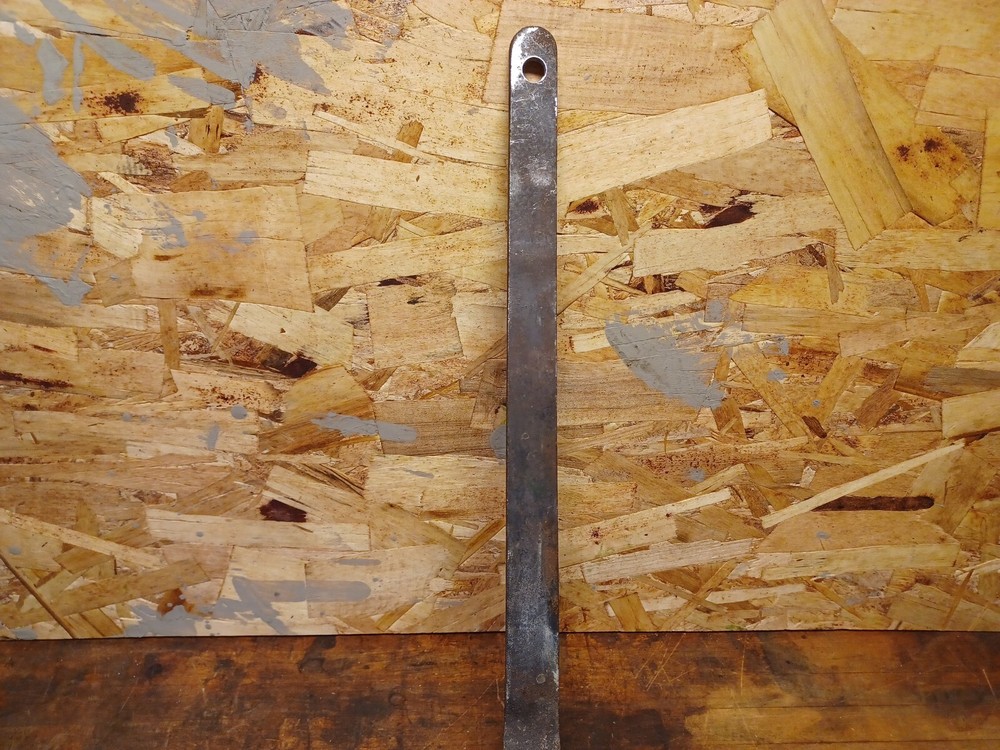 VINTAGE BLACKSMITH FORGING LADEL