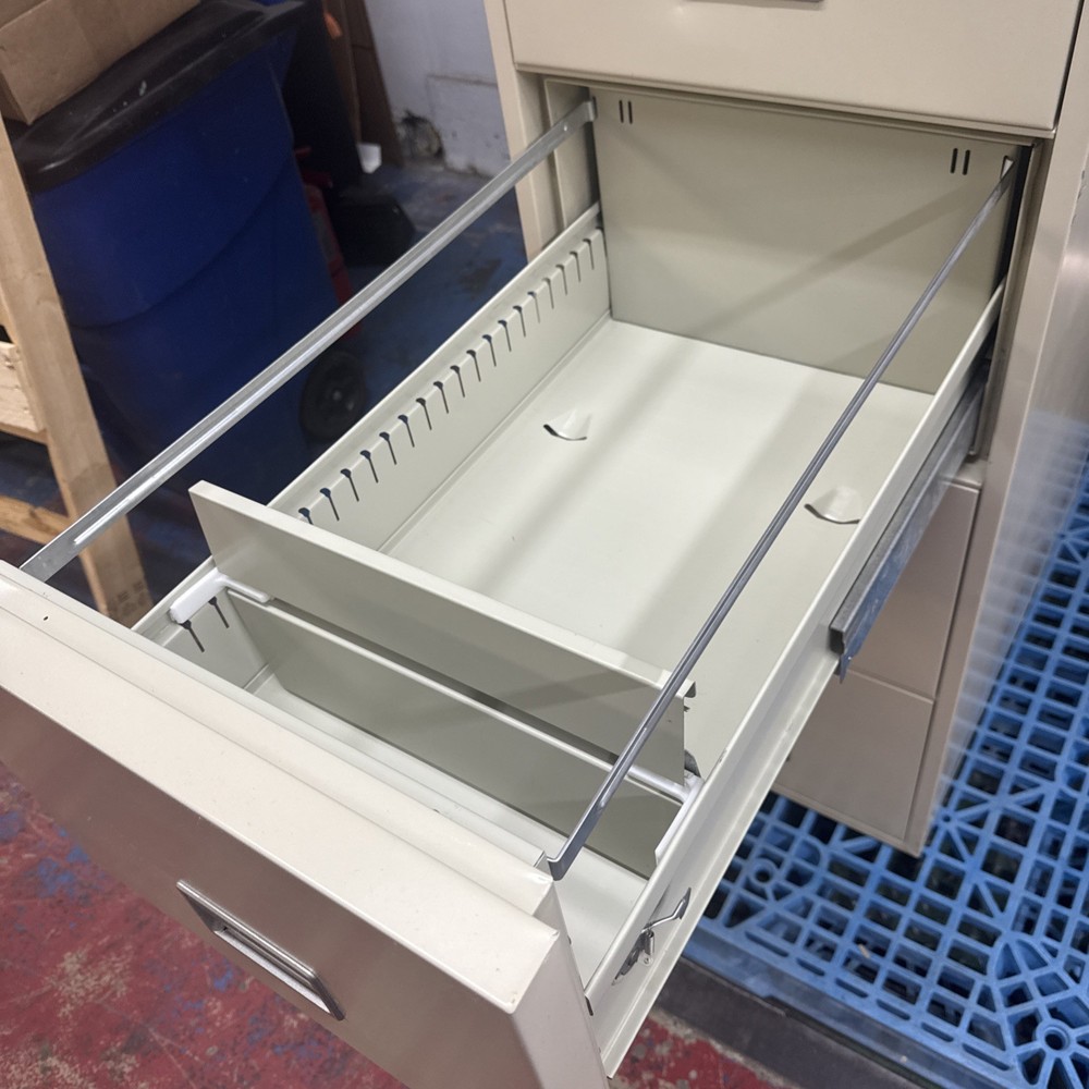 SCHWAB 5000 FireProof File Cabinet 4 Drawer (D)