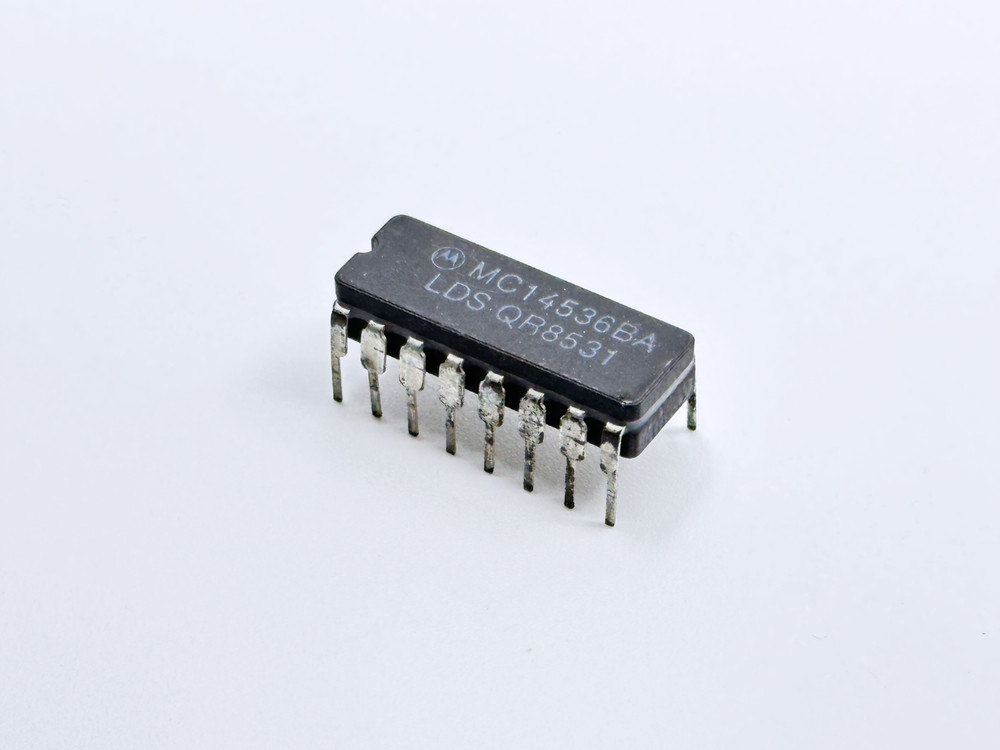 MC14536BALDS Motorola Programmable Timer 24-Stage Counter IC Ceramic CDIP-16