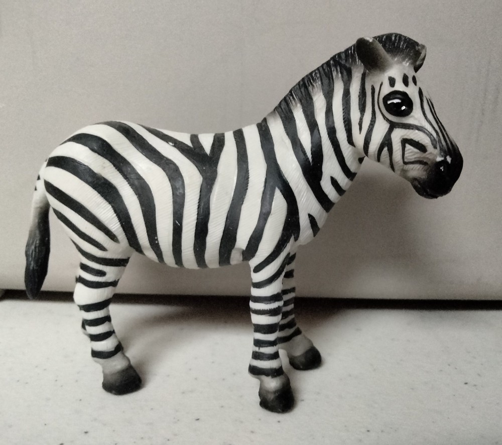 Schleich Animals 2 Zebras