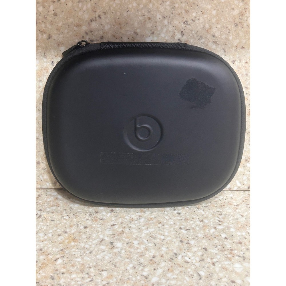 Beats Executive Hard Shell Headphone Case Black Protective Travel Storage