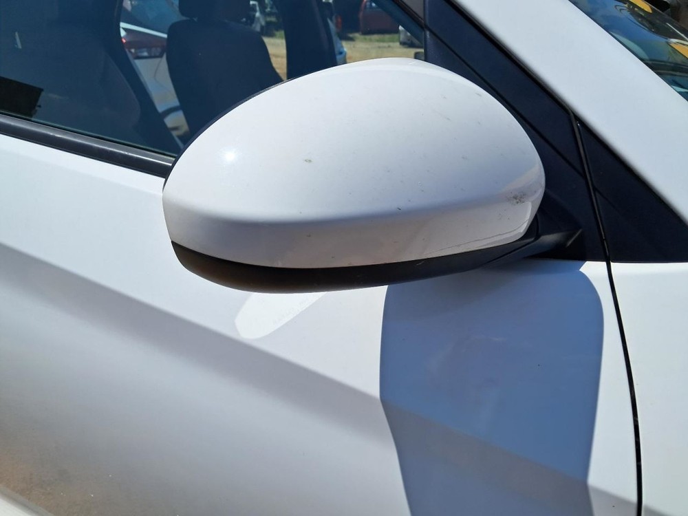 TUCSON 2016 Glove Box 4780226