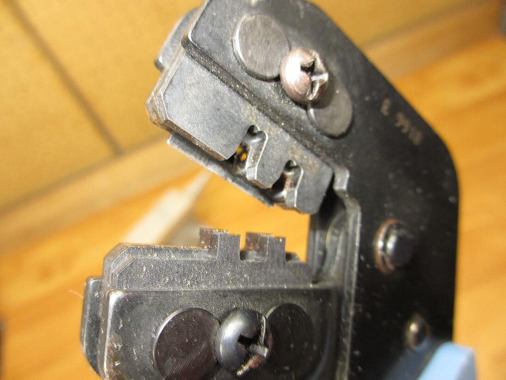 AMP E-9910 *USED* Crimping Tool Hand Crimp E9910