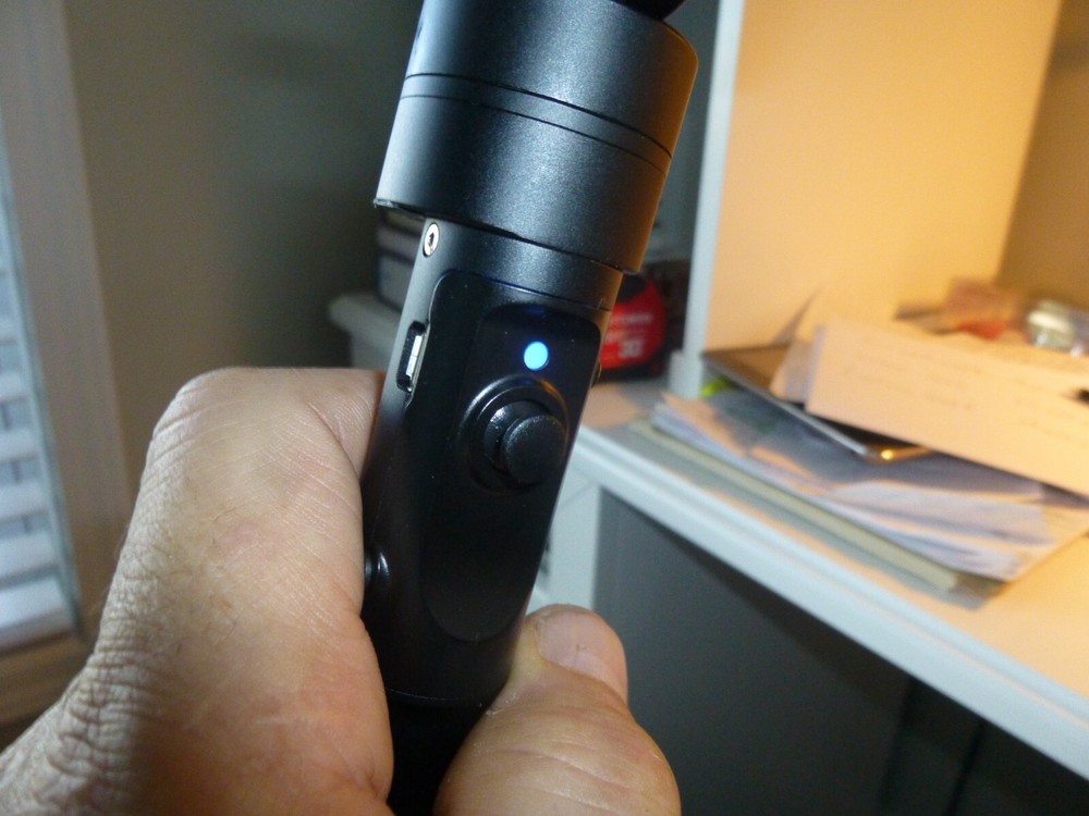 ZHIYUN EVOLUTION 3-AXIS handheld stabilizing Gimbal Minimally Used