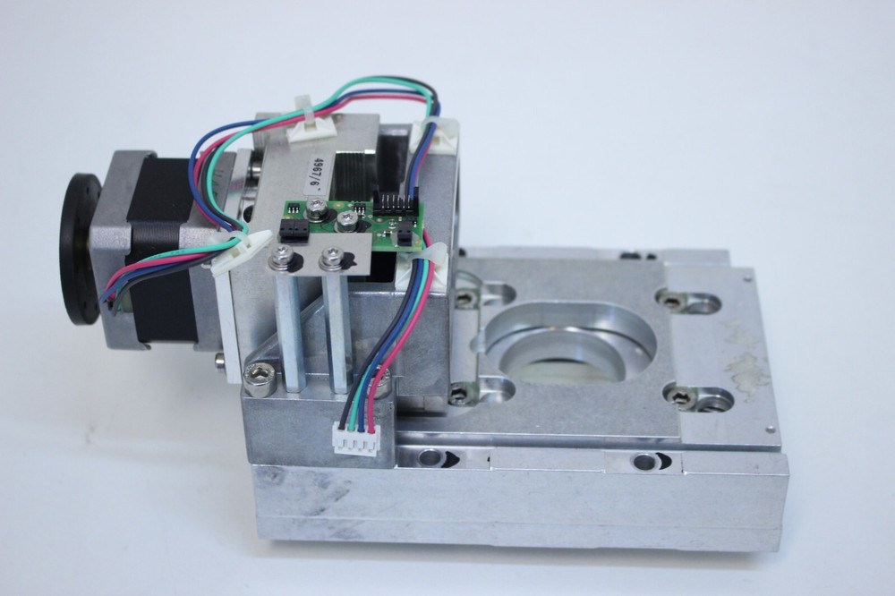 Zeiss microscope single axis positioner Stepper Motor vexta c9435-9012k