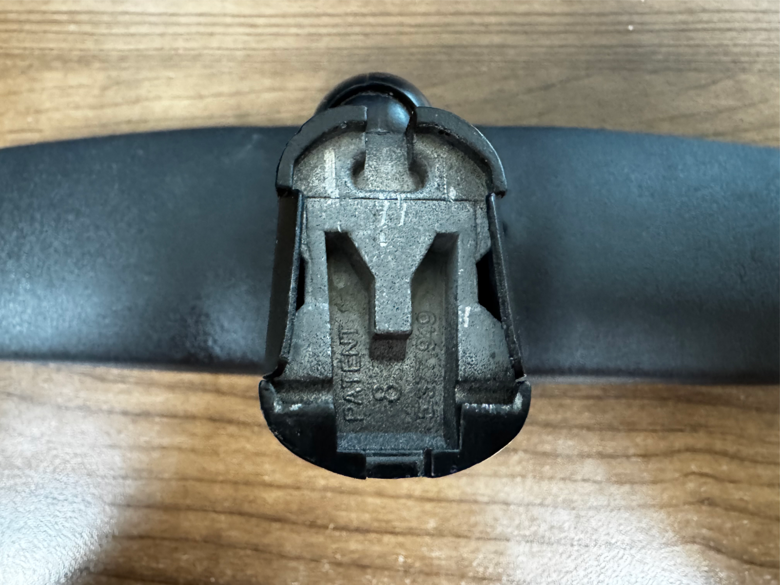 06-20 FORD F-150/E-150 REAR VIEW MIRROR MANUAL DIMMING ASSY OEM DONNELLY 011083