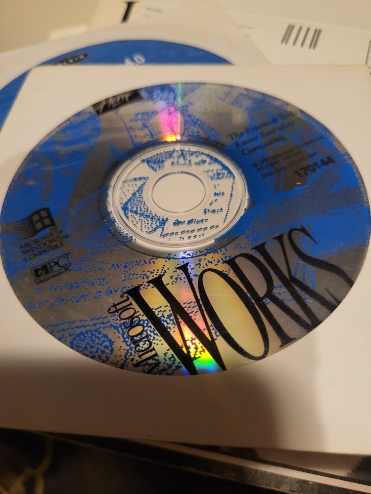 Microsoft Works 3.0 User’s Guide for Windows plus Disc