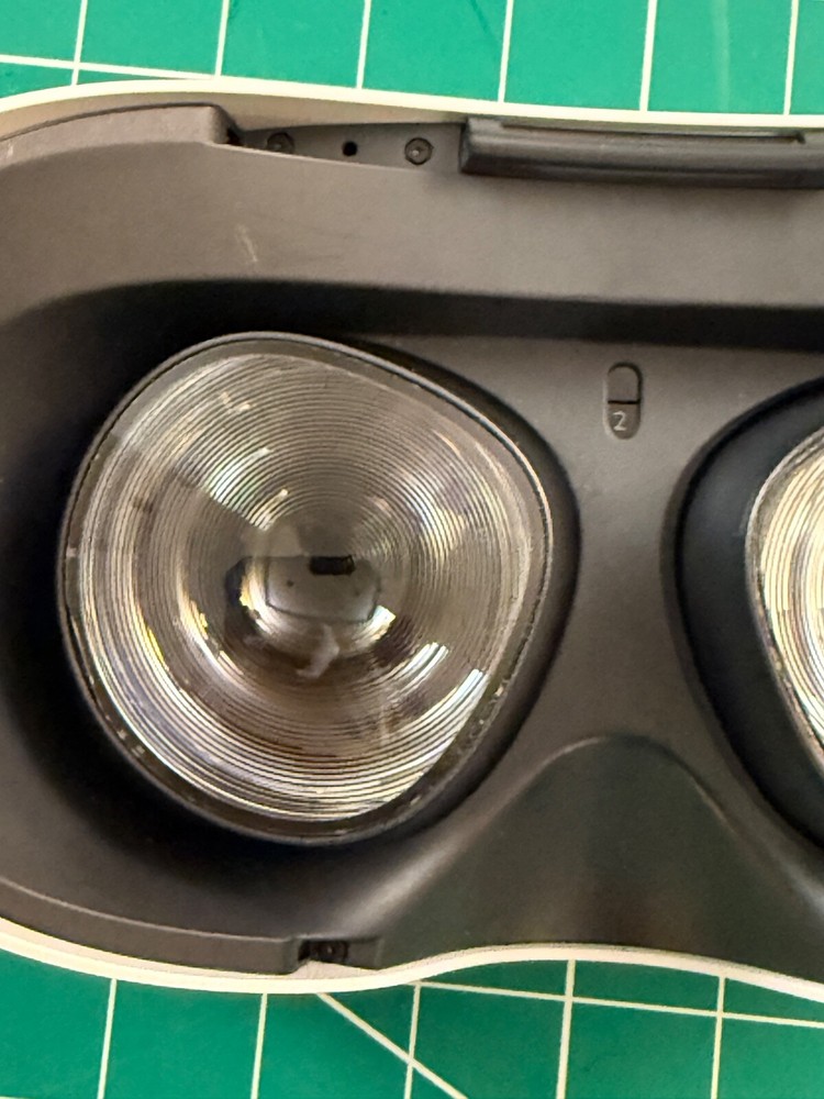 Oculus Meta Quest 2 VR Replacement Headset Only 64GB Fully tested and Functional
