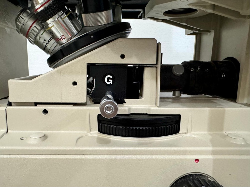 Olympus IMT-2 Inverted Fluorescence Microscope w/ LWD CDPlan & SPlan Objectives
