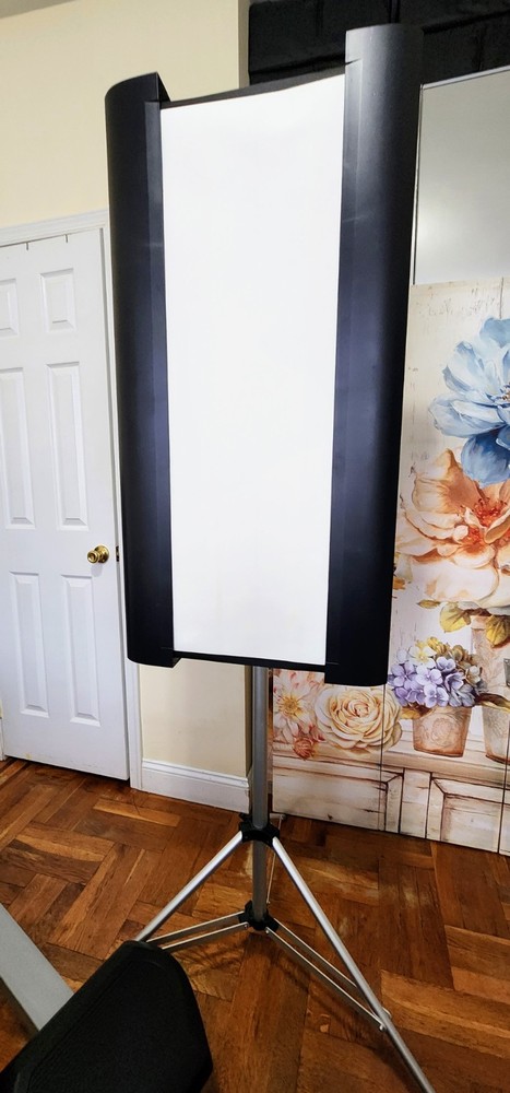Accolade Duet Portable Projector Screen 65”/80” w/ Stand & Case