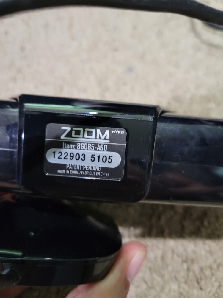 Xbox 360 Kinect Sensor Bar with Nyko Zoom