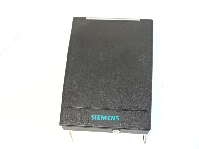 HID R40CKNN iCLASS Wall Switch Reader 6120CKN0000-S3