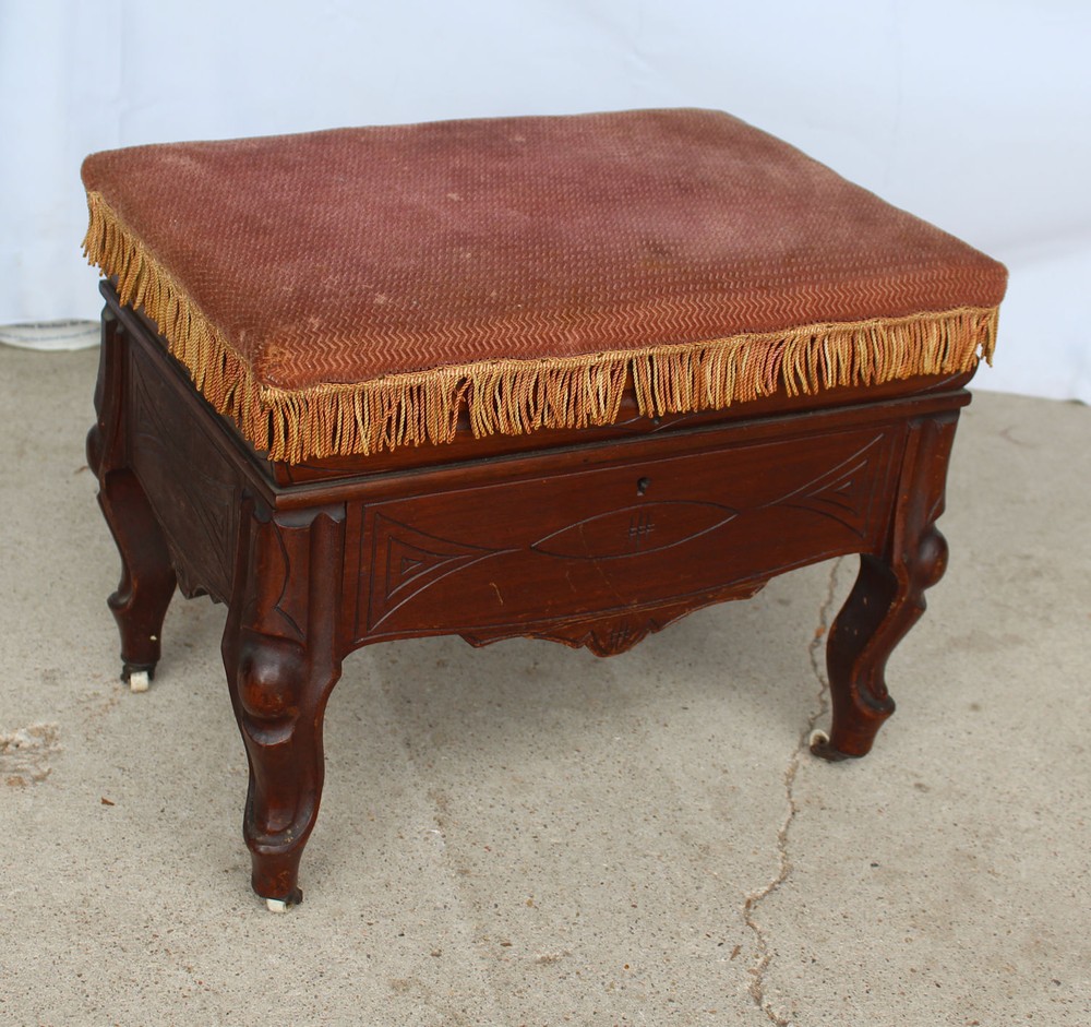 Antique Victorian Walnut Foot Stool – hinged top