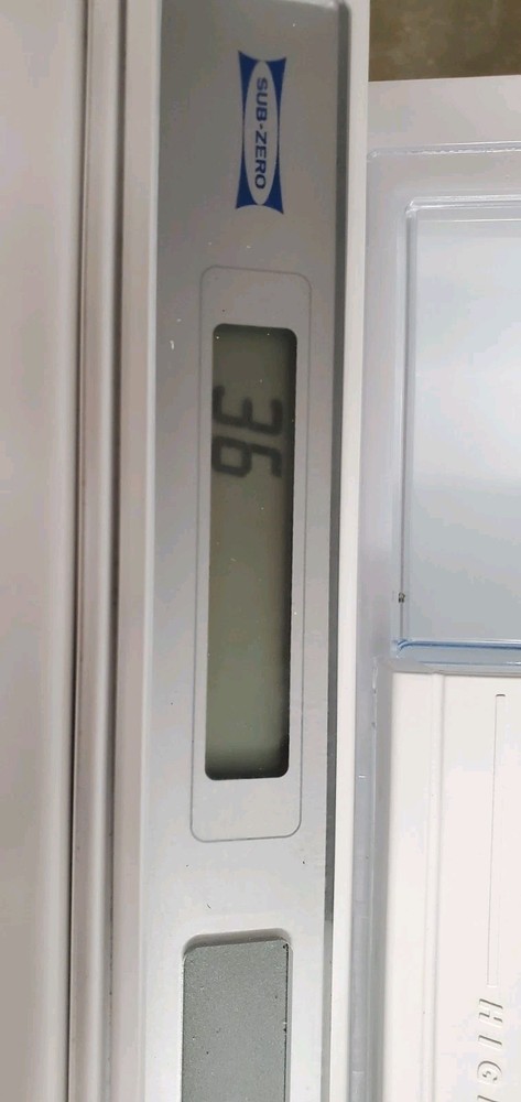 SUB-ZERO UNDERCOUNTER REFRIGERATOR DRAWERS