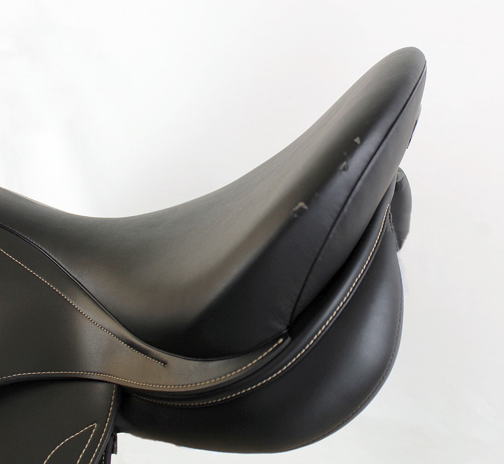 Tekna All Purpose English Saddle 17"
