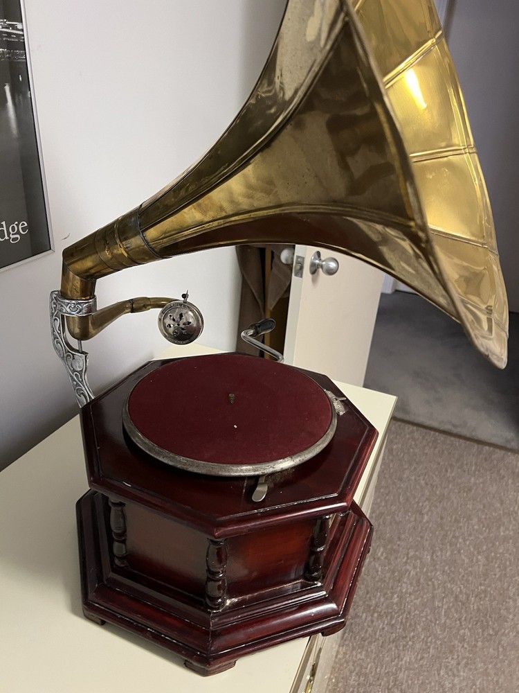 Brass Horn Made in India  Working Phonograph.