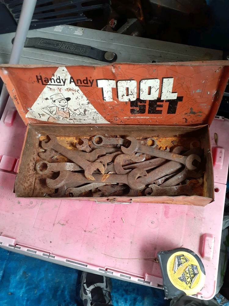 Handy Andy Tool box Tools vintage wrenches