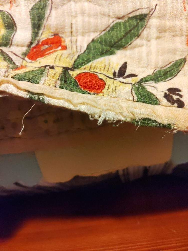 Beautiful Primitive Hand stitched 82x71 Quilt Floral Pattern Material