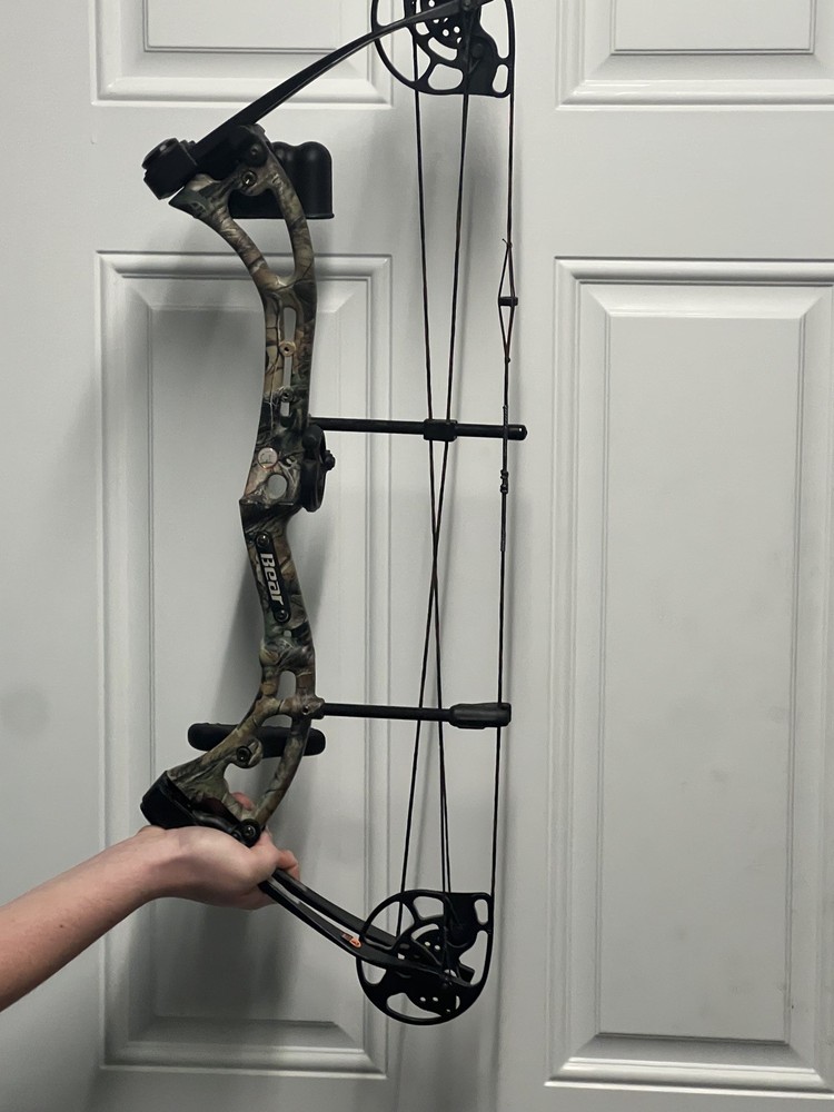 Bear Apprentice 3 Compound Bow Right Handed