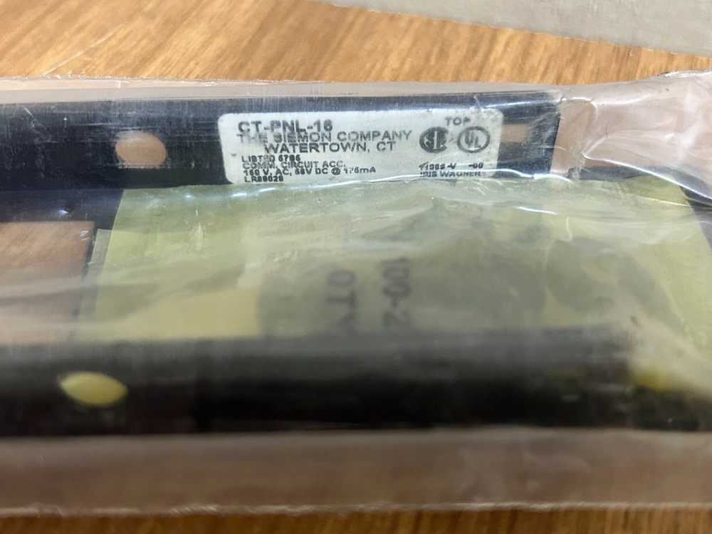 SIEMON CT-PNL-16 CT SERIES PATCH PANEL