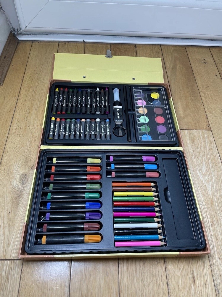 Excellent Condition: ArtStudio Art Set (Paint Brush/Ruler Missing)