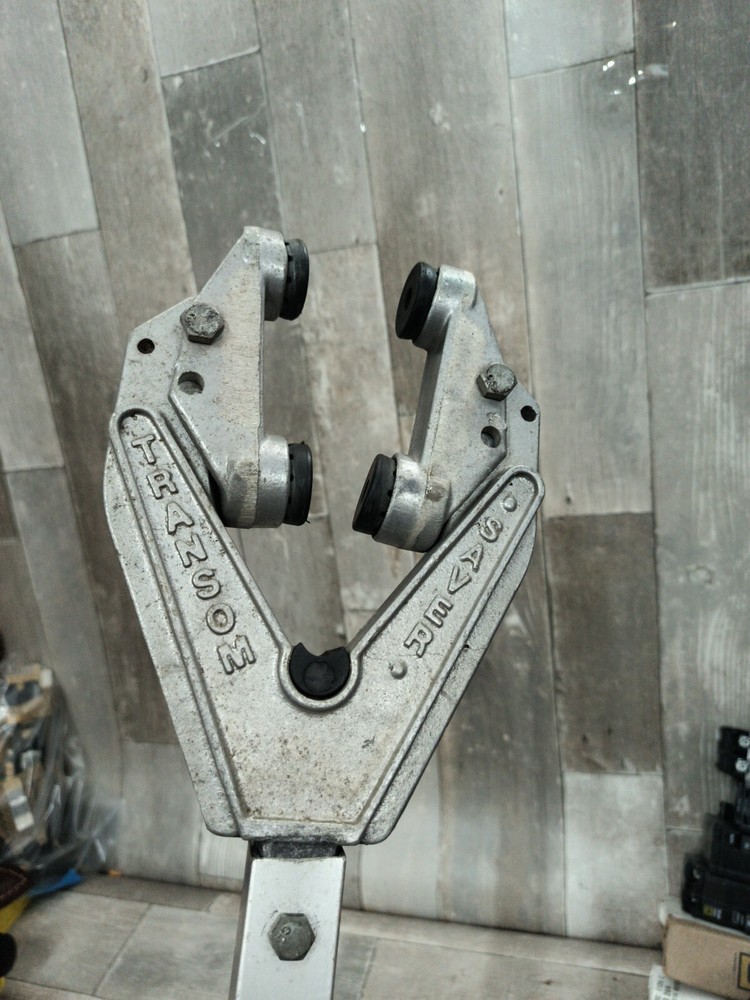 Swivl-Eze Adjustable Transom Saver Vtg