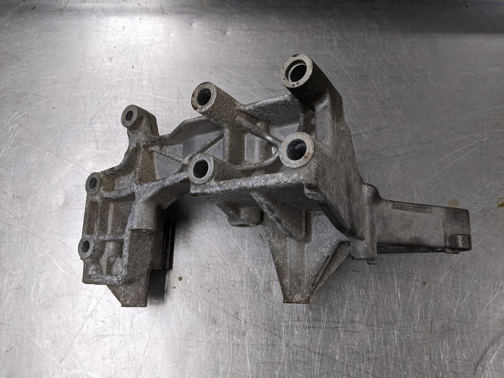 Accessory Bracket For 16-18 Jeep Cherokee 2.4