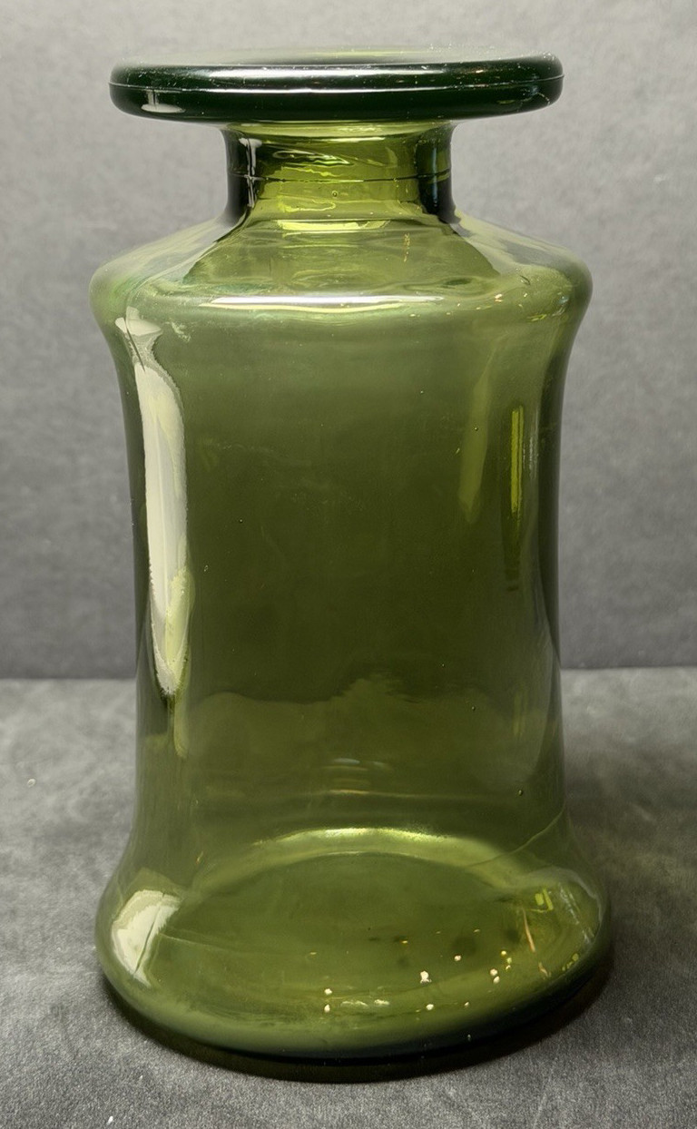 Dansk Designs France uranium glass candleholder 6.5in green