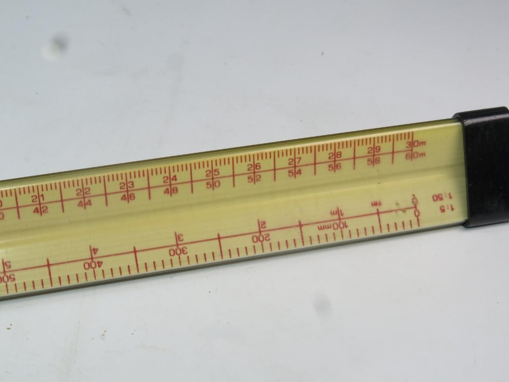 Architect Scale Triangular Ruler (Metric) in Case Aston Roofing