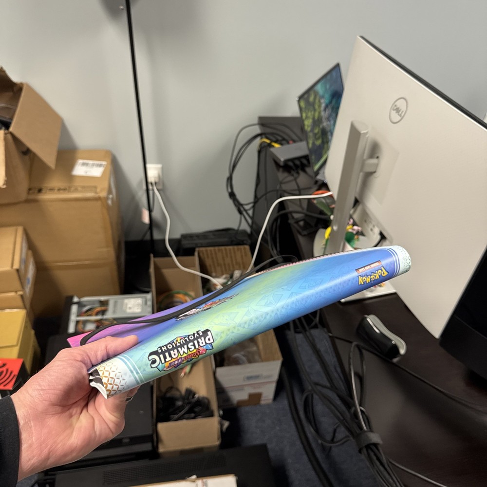 Prismatic Evolution (BINDER ONLY) New Free Ship