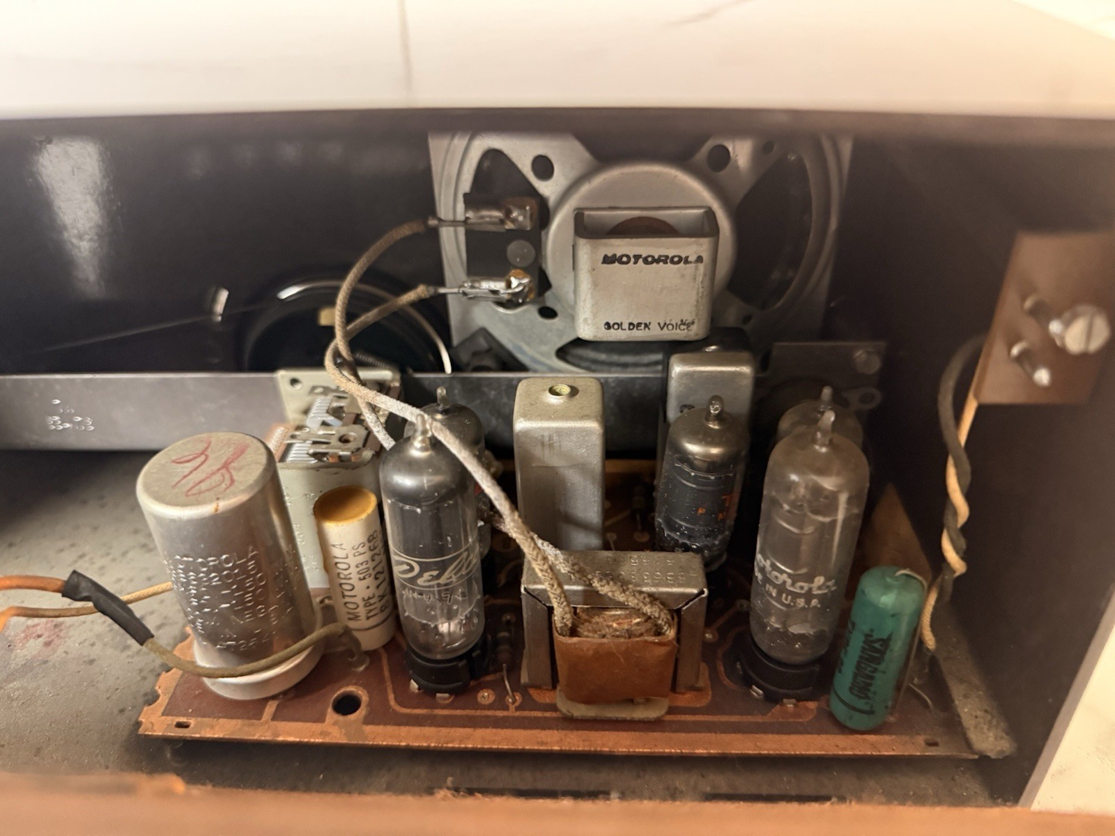 Vintage 1955 Motorola Tube Radio Model 56H MCM Atomic Era See Video USA Model