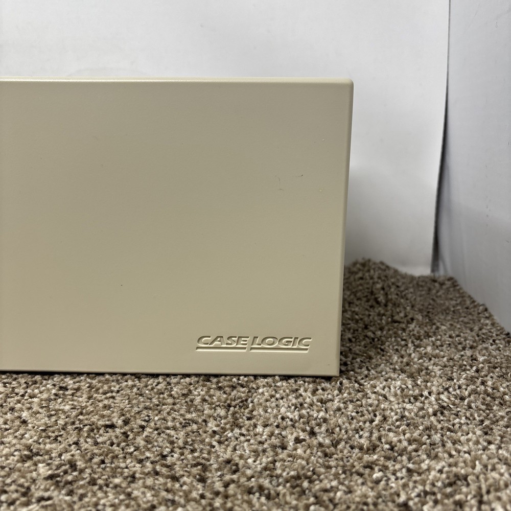 Case Logic 24 Count CD Plastic Storage Case Beige White Cd Holder