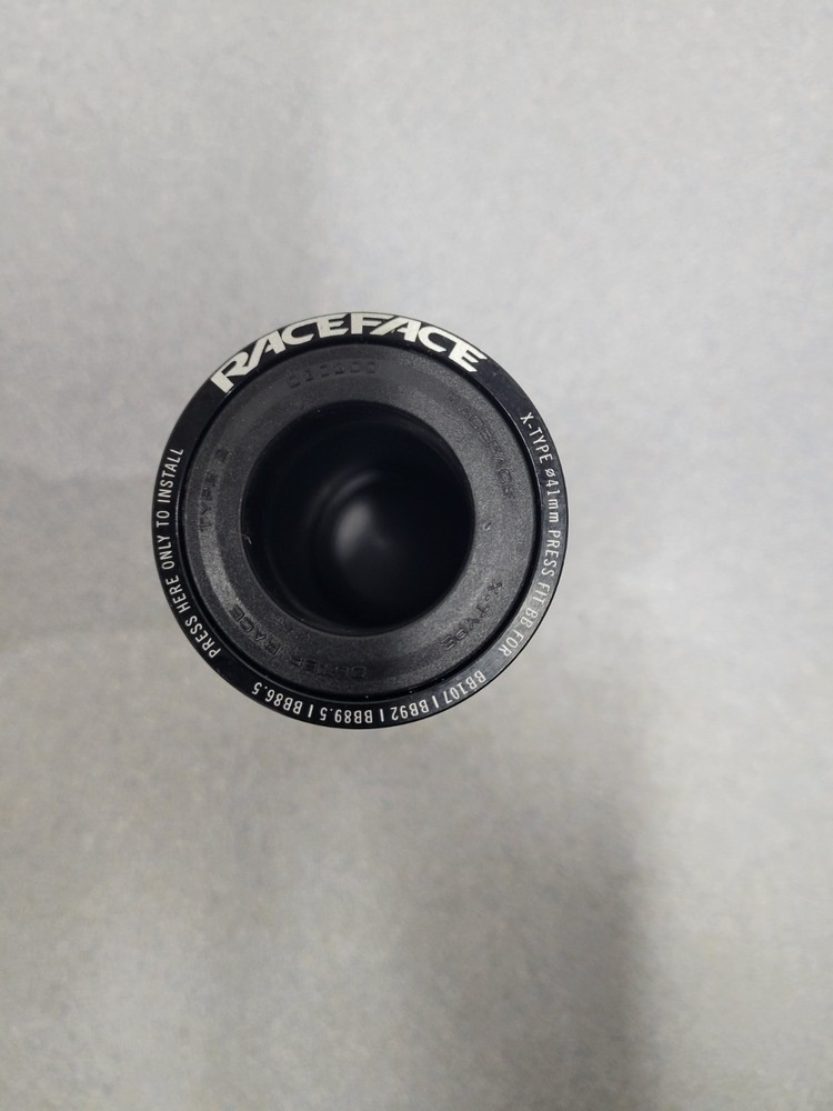 Race Face 41mm PF 24mm bottom bracket