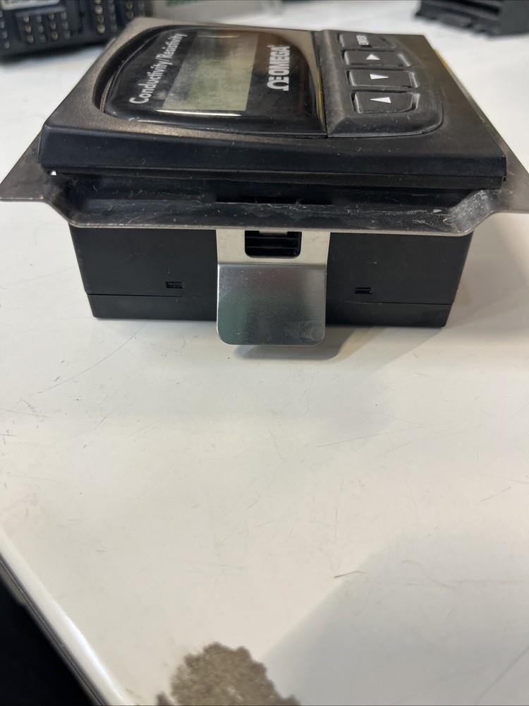 Omega CDTX-90-1P Conductivity / Resistivity Meter