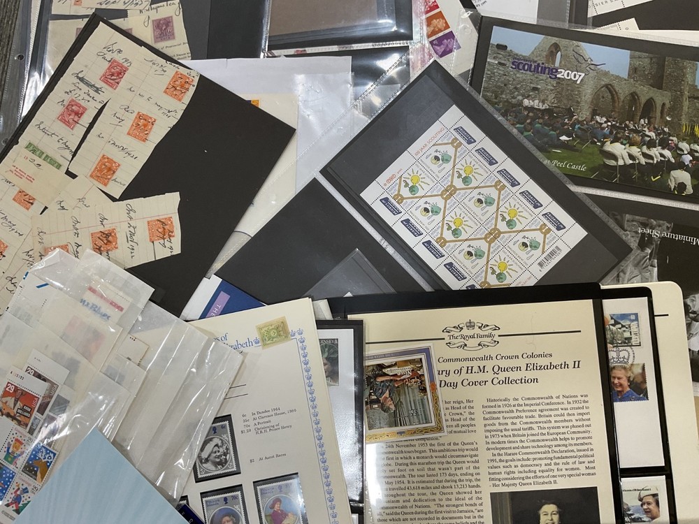 World stamps, sorting box. mixed lot. 9.8kg. DG15