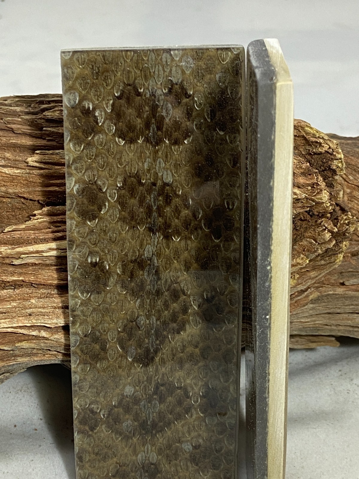 Rattlesnake Skin Knife Scales 1/4" (Pair) (199)