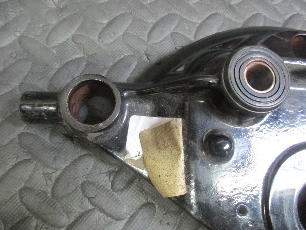 Genuine Harley Davidson Upper Fork Triple Tree Stem Bracket OEM '10 FLHX