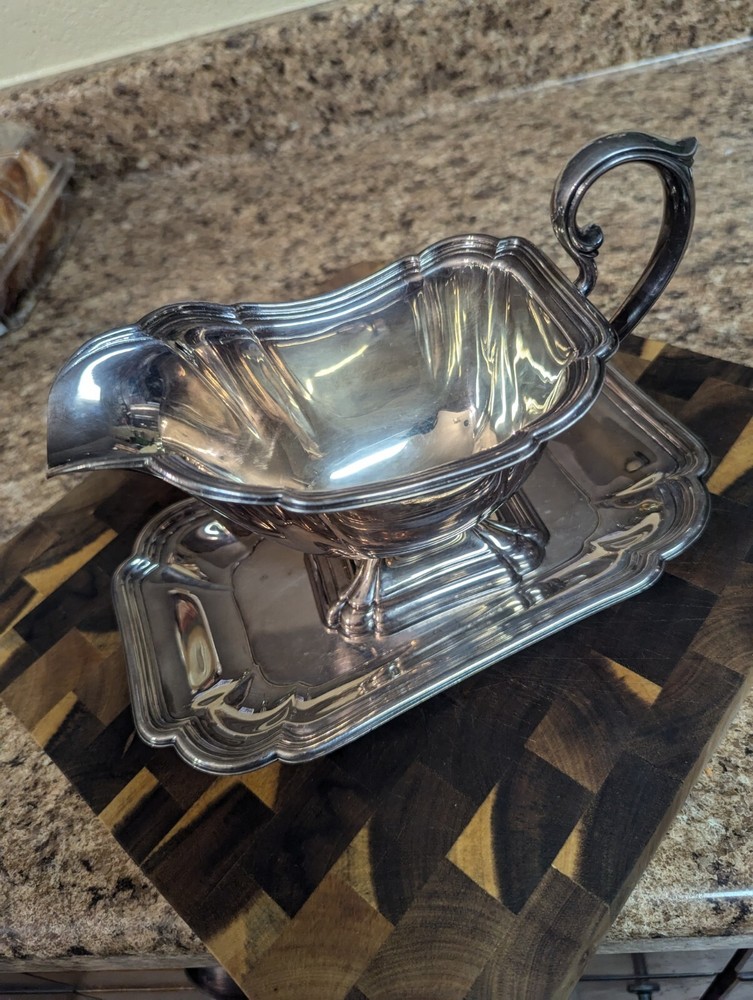 International Silver Co. - Chadwick #1513 Serving Dish Rectangular With Boat Vtg