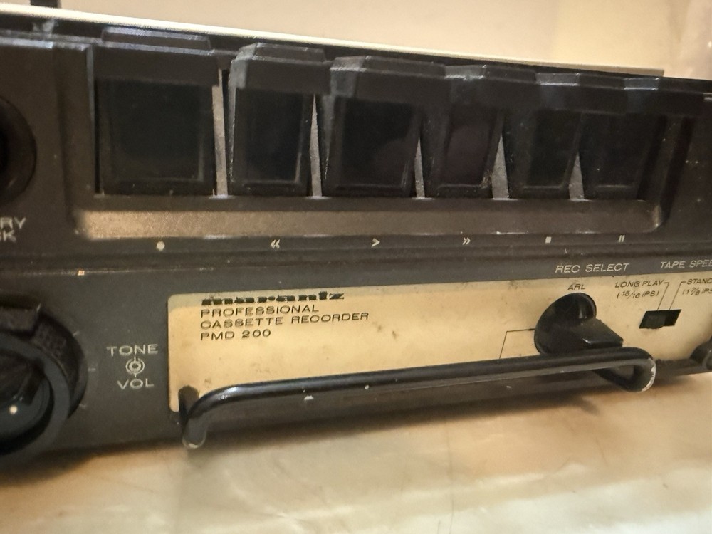 Marantz PMD-200 PROFESSIONAL CASSETTE TAPE RECORDER (UNTESTED)